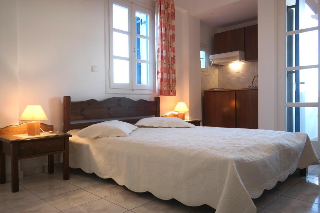Mina'S Studios In Naxos Island Agios Prokopios  Værelse billede