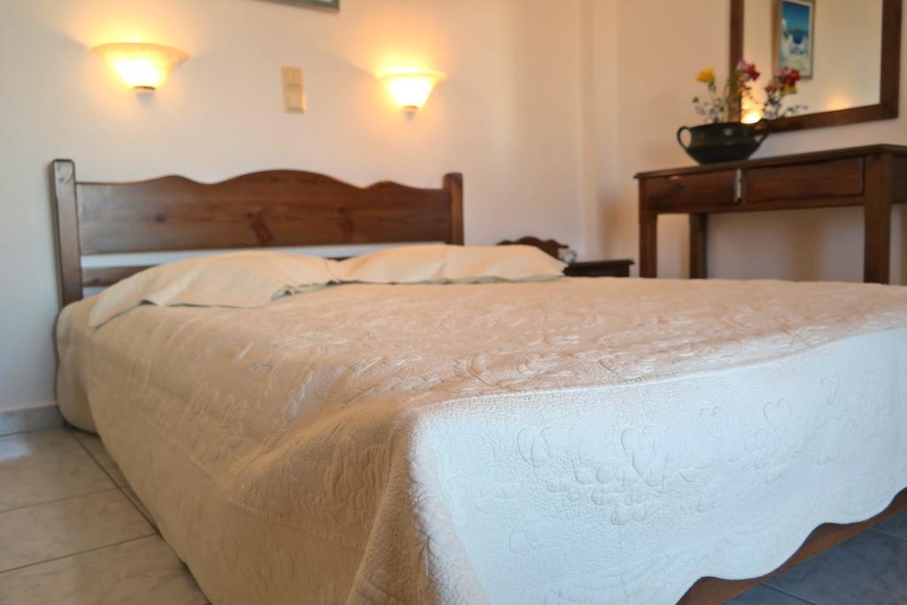 Mina'S Studios In Naxos Island Agios Prokopios  Værelse billede