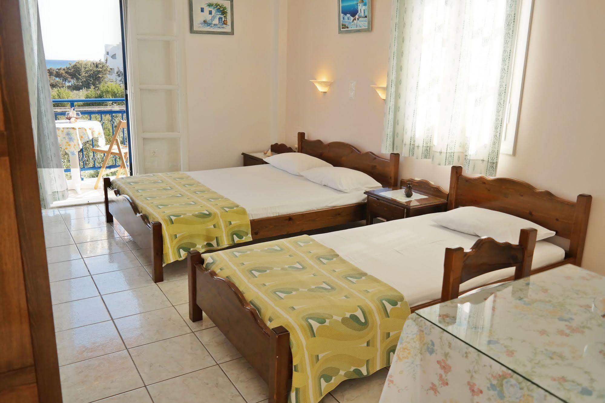 Mina'S Studios In Naxos Island Agios Prokopios  Eksteriør billede